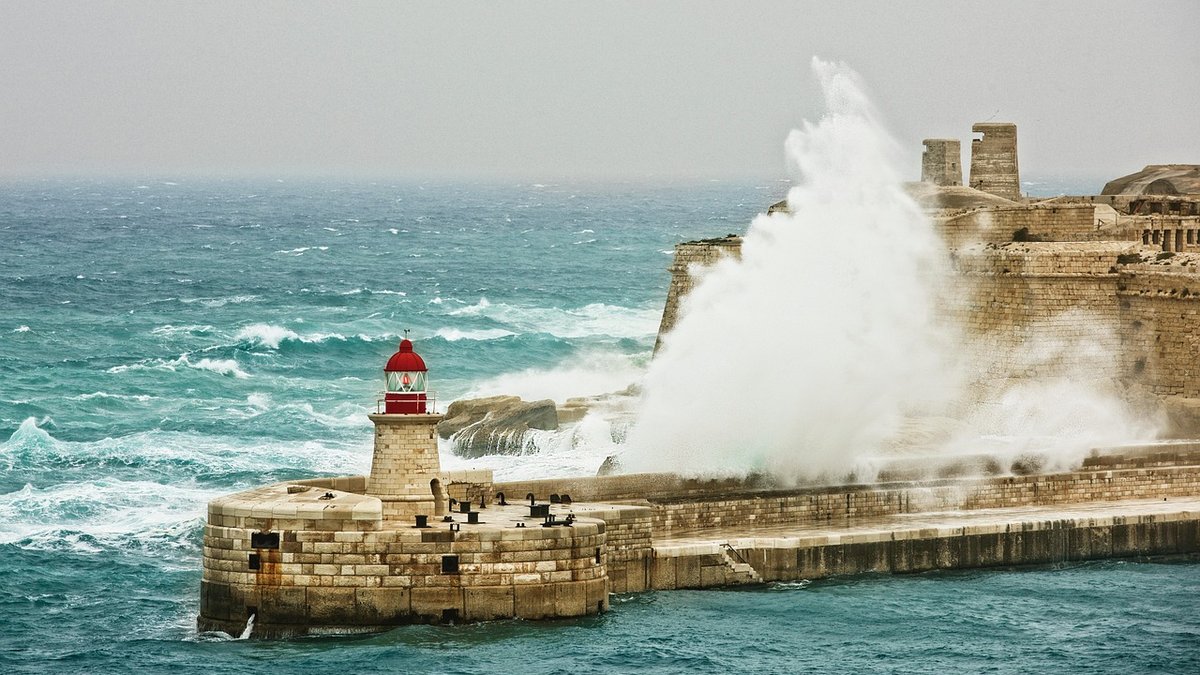 Ferry Routes That Connect Britain's Coastal Towns